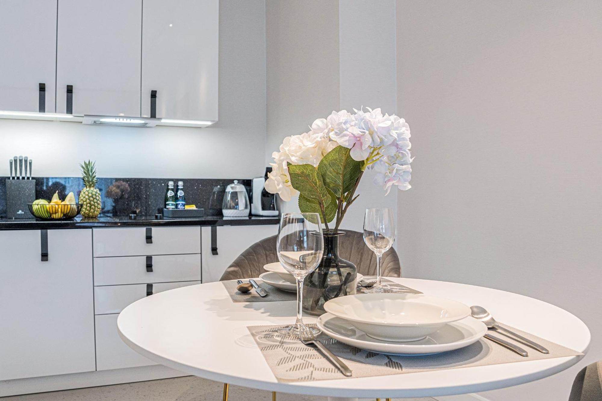 Deo Plaza Apartamenty Premium By Rent Like Home Gdansk Bagian luar foto